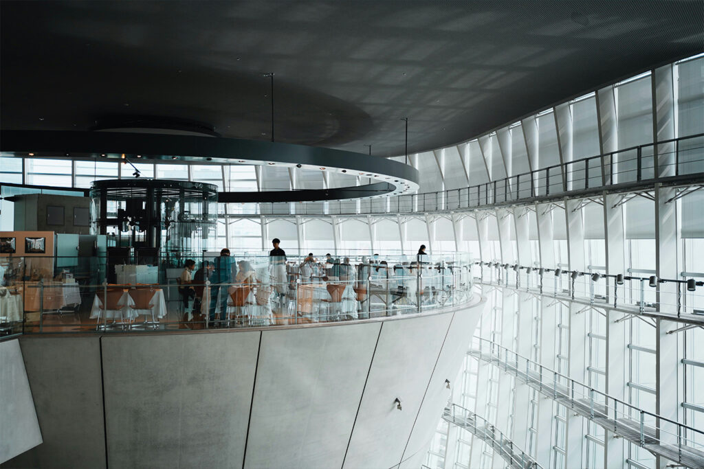 Interior of The National Art Center by Kisho Kurokawa work.