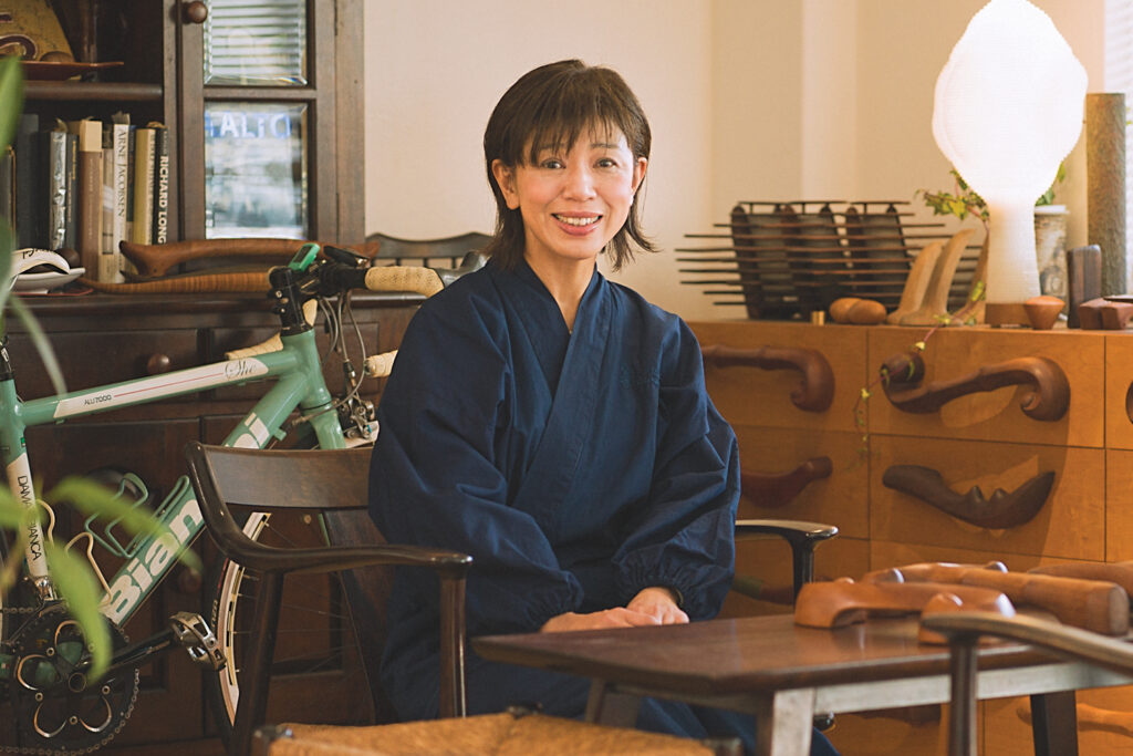 An image of Makiko Takahashi in the Sugatakatachi Shop. Luxe Magazine. 