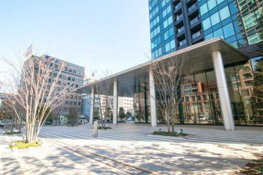 exterior of City Tower Azabujuban in Minato showing the front entrance