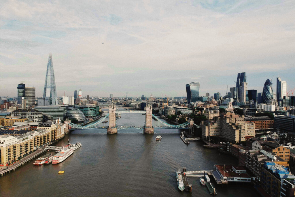An image of London featuring many famous sights